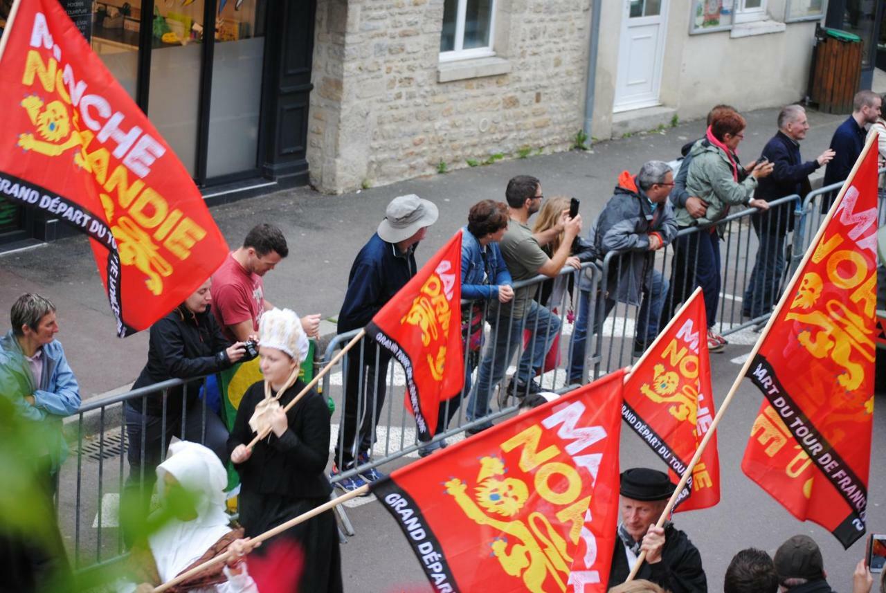 Gite Le Sainte Mere Eglise מראה חיצוני תמונה